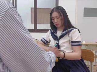 The school teacher fuck with his mistress student in the classroom Cum in mouth台灣女學生放課後的口爆輔導
